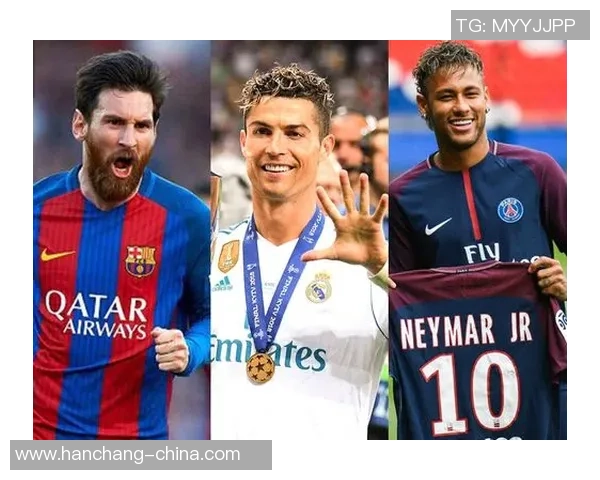 四大足球球星的超帅风采解析：他们如何在赛场上征服全世界的目光